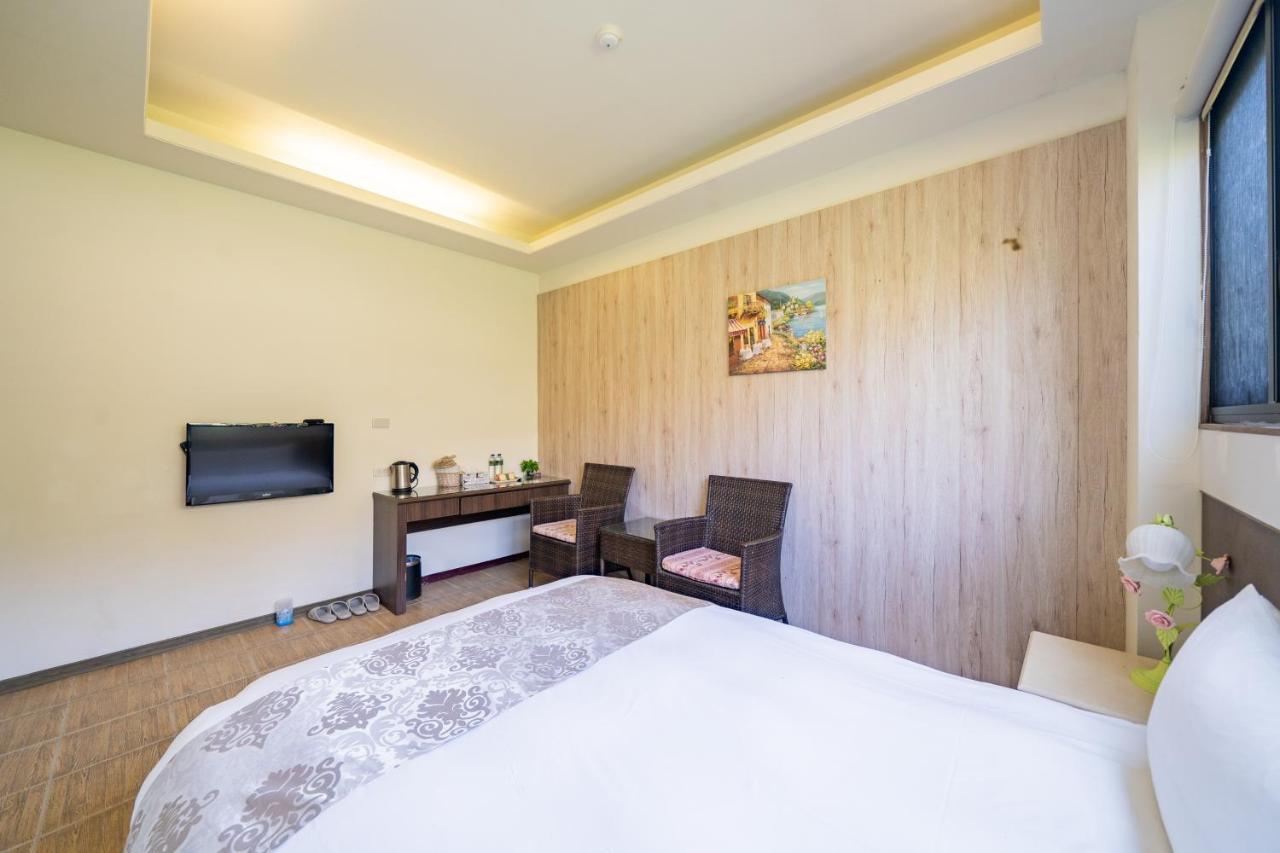Hua Mu Xing Jing B&B Nhân Ái Ngoại thất bức ảnh